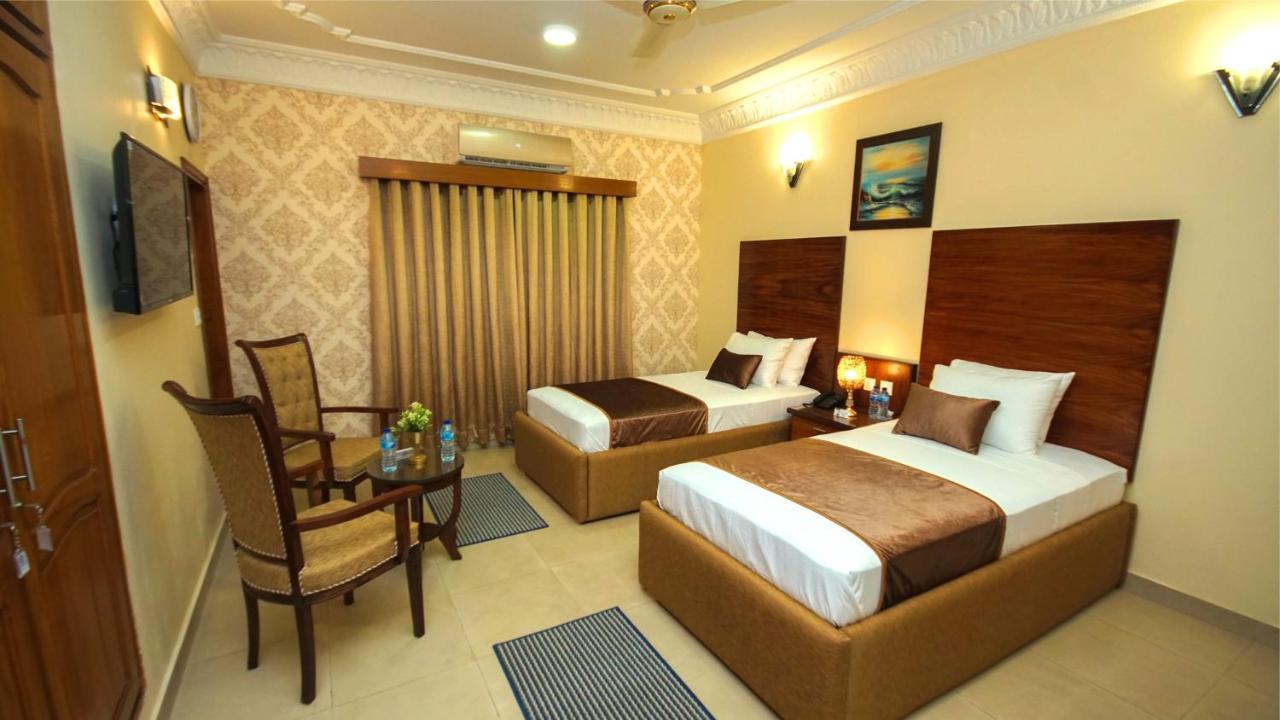 World Inn Hotel Karachi Exterior foto